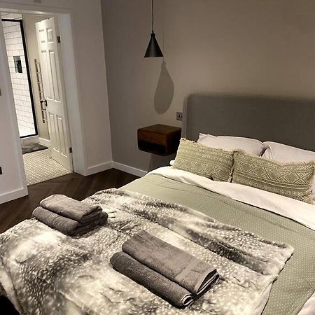 The Retreat, Luxury Studio Apartment In Bath With Parking 外观 照片