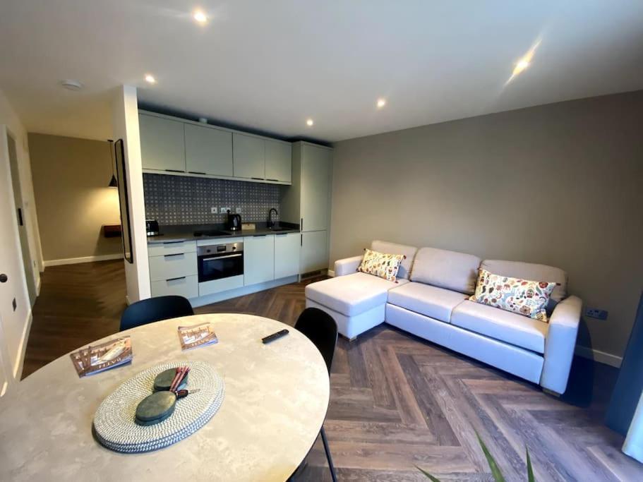 The Retreat, Luxury Studio Apartment In Bath With Parking 外观 照片
