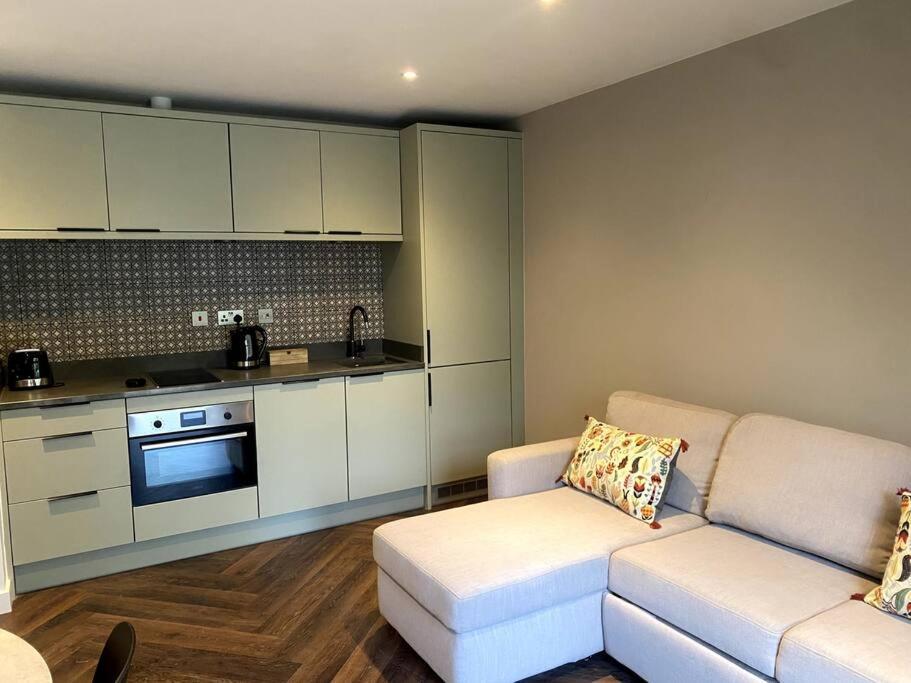 The Retreat, Luxury Studio Apartment In Bath With Parking 外观 照片
